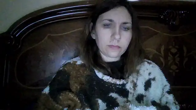 JasmineGlamour online show from March 16, 2026, 3:45 am