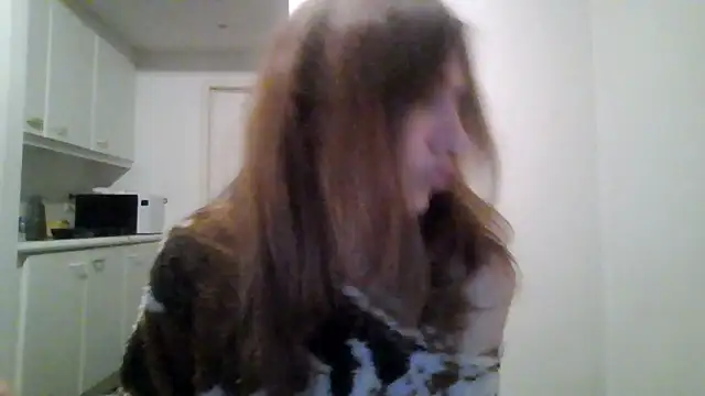 JasmineGlamour online show from March 21, 2026, 8:23 pm