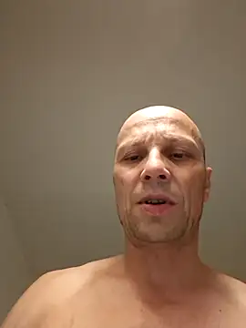 Snapshot of wedge75 chatting on May 14, 2026, 4:36 pm wedge75 online show from May 14, 2026, 4:36 pm
