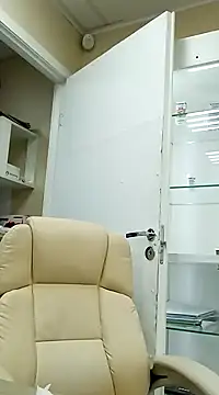 Snapshot of FantasyMichelle chatting on December 26, 2024, 10:16 am FantasyMichelle online show from December 26, 2024, 10:16 am