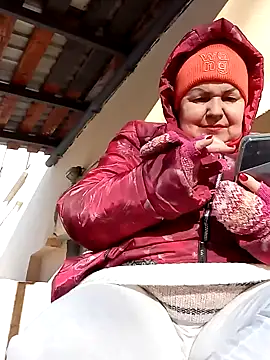 Snapshot of FantasyMichelle chatting on February 7, 2025, 9:47 am FantasyMichelle online show from February 7, 2025, 9:47 am