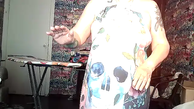 Snapshot of FantasyMichelle chatting on April 5, 2026, 7:27 am FantasyMichelle online show from April 5, 2026, 7:27 am