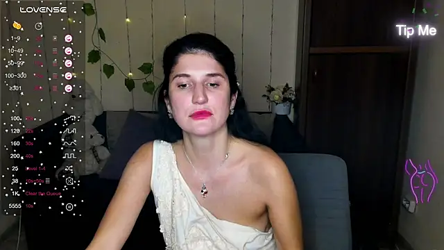 Snapshot of Alianna_Solo_Kisses chatting on January 11, 2025, 6:01 pm Alianna Solo Kisses online show from January 11, 2025, 6:01 pm