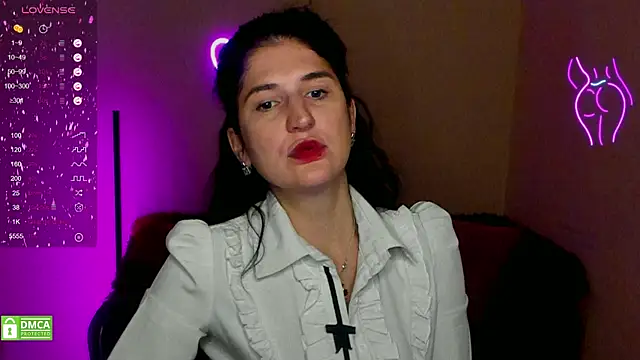 Snapshot of Alianna_Solo_Kisses chatting on January 22, 2025, 6:31 am Alianna Solo Kisses online show from January 22, 2025, 6:31 am