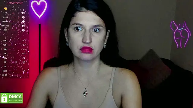 Snapshot of Alianna_Solo_Kisses chatting on February 2, 2025, 12:24 pm Alianna Solo Kisses online show from February 2, 2025, 12:24 pm