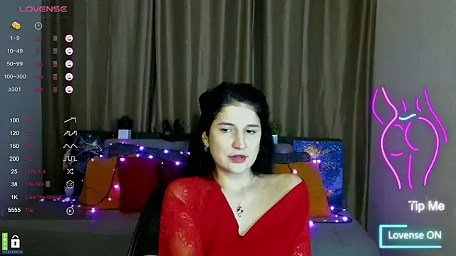 Snapshot of Alianna_Solo_Kisses chatting on February 3, 2025, 3:27 pm Alianna Solo Kisses online show from February 3, 2025, 3:27 pm