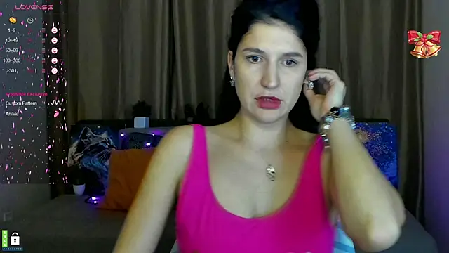 Snapshot of Alianna_Solo_Kisses chatting on February 6, 2025, 6:29 am Alianna Solo Kisses online show from February 6, 2025, 6:29 am