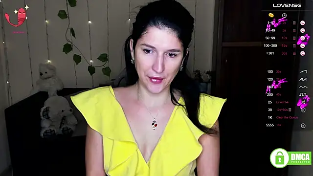 Snapshot of Alianna_Solo_Kisses chatting on February 7, 2025, 6:24 am Alianna Solo Kisses online show from February 7, 2025, 6:24 am