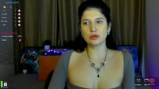 Snapshot of Alianna_Solo_Kisses chatting on February 10, 2025, 12:29 pm Alianna Solo Kisses online show from February 10, 2025, 12:29 pm