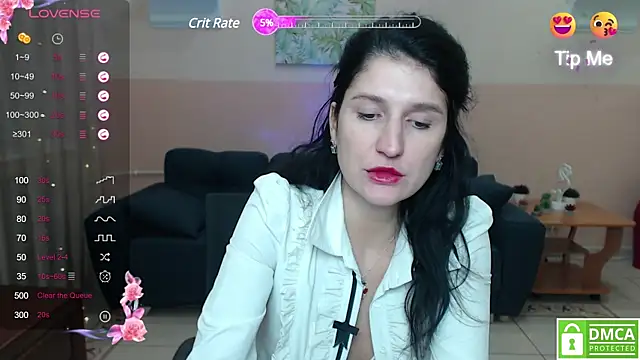 Snapshot of Alianna_Solo_Kisses chatting on February 26, 2025, 9:53 am Alianna Solo Kisses online show from February 26, 2025, 9:53 am