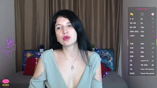 Snapshot of Alianna_Solo_Kisses chatting on March 16, 2025, 12:00 pm Alianna Solo Kisses online show from March 16, 2025, 12:00 pm