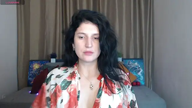 Snapshot of Alianna_Solo_Kisses chatting on March 18, 2025, 3:31 pm Alianna Solo Kisses online show from March 18, 2025, 3:31 pm