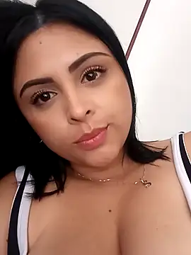 MelannyBell online show from February 14, 2025, 7:54 pm