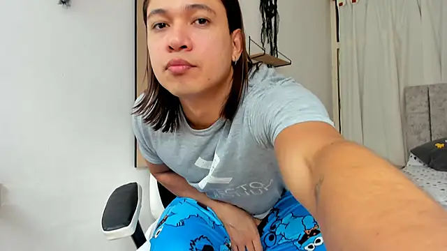 Valerioe online show from November 1, 2025, 3:47 pm