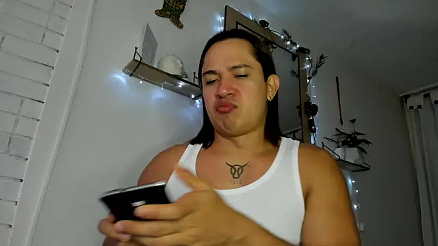 Valerioe online show from November 9, 2025, 10:08 pm