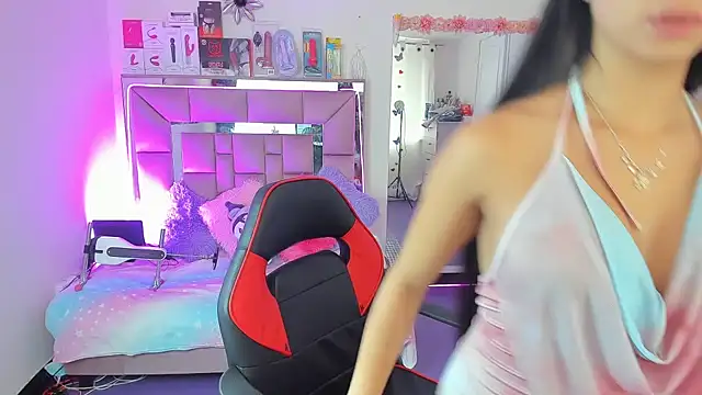 AriadnaCappelletty online show from May 30, 2026, 5:43 pm