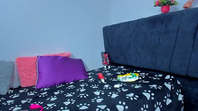 big-dicktop23 online show from April 22, 2026, 8:43 pm