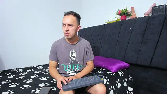 big-dicktop23 online show from April 24, 2026, 3:25 pm