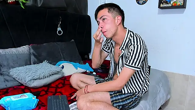 big-dicktop23 online show from June 7, 2026, 5:00 am