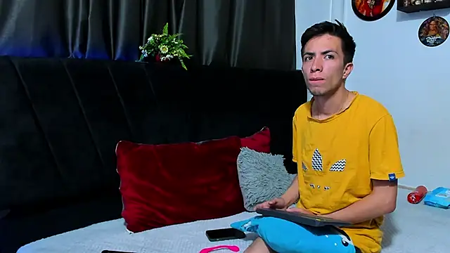 big-dicktop23 online show from June 19, 2026, 3:11 am