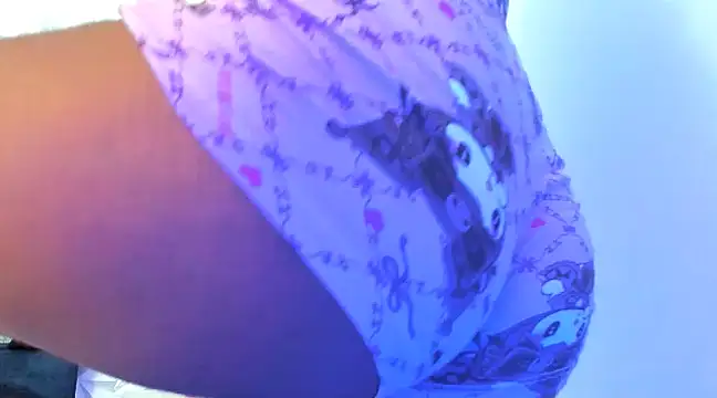 Snapshot of Lizzie_Williams_ chatting on February 8, 2025, 7:15 am Lizzie Williams online show from February 8, 2025, 7:15 am