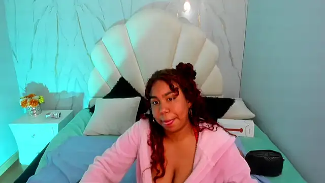 Snapshot of Lizzie_Williams_ chatting on March 13, 2025, 7:20 am Lizzie Williams online show from March 13, 2025, 7:20 am