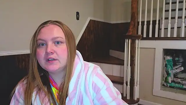 PhatAssBlond online show from February 8, 2026, 5:27 pm