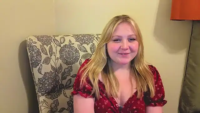 PhatAssBlond online show from April 4, 2026, 2:21 am