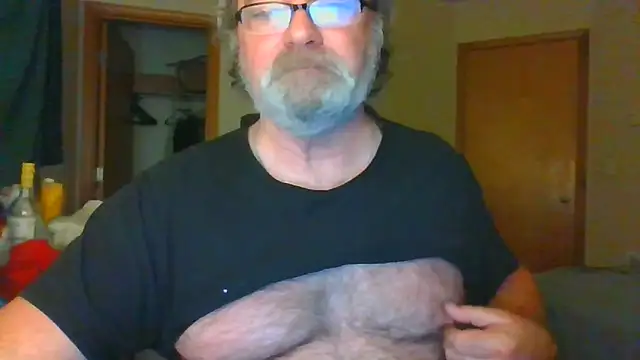 Snapshot of Doherty10 chatting on November 18, 2025, 6:23 pm Doherty10 online show from November 18, 2025, 6:23 pm