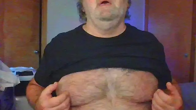 Snapshot of Doherty10 chatting on December 1, 2025, 6:57 pm Doherty10 online show from December 1, 2025, 6:57 pm