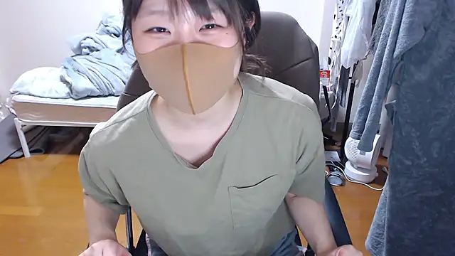 izumi  123 online show from March 24, 2026, 4:23 pm