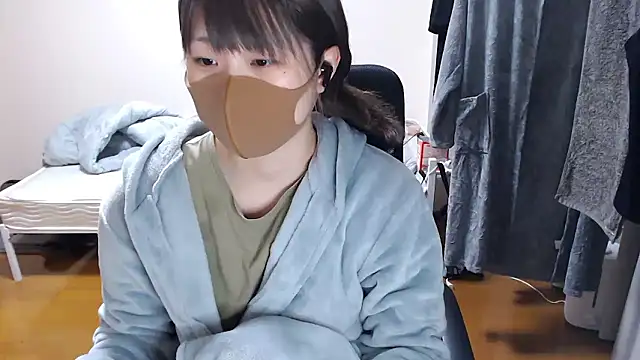 izumi  123 online show from June 20, 2026, 2:31 pm