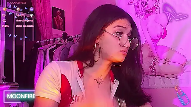 moonfiredancer online show from October 2, 2025, 6:31 am