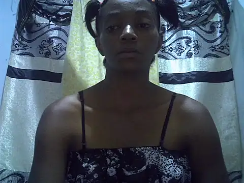 ElianeHot online show from November 22, 2025, 7:13 pm