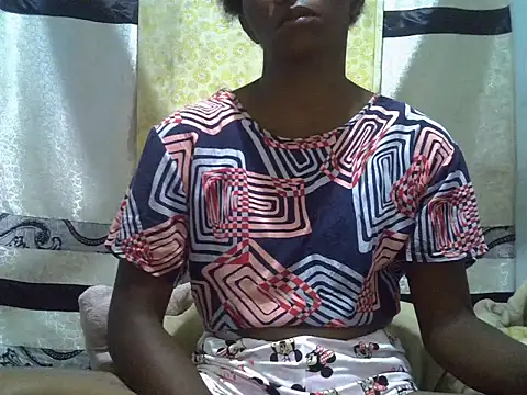 ElianeHot online show from December 3, 2025, 6:39 pm