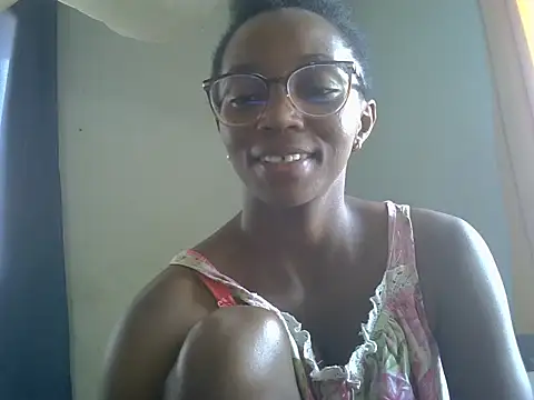 ElianeHot online show from March 27, 2026, 7:47 am