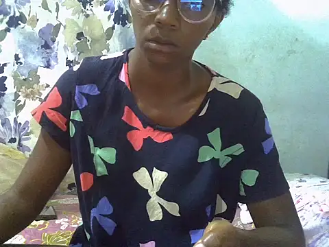 ElianeHot online show from April 14, 2026, 3:40 pm