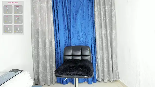 Alannis Blue1 online show from June 18, 2026, 5:50 pm