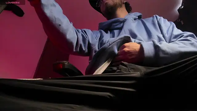 s sven03 online show from January 6, 2026, 9:29 pm