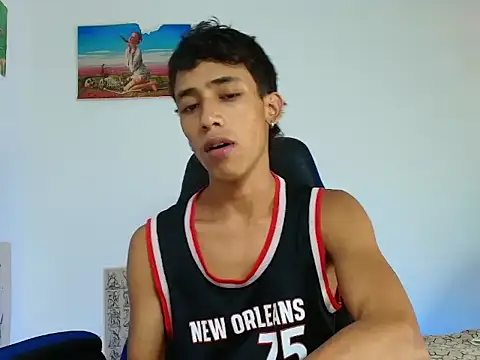 Ostin18hot online show from November 28, 2025, 1:52 am