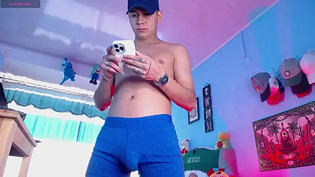 Snapshot of mexican_cum chatting on October 17, 2025, 8:44 pm mexican cum online show from October 17, 2025, 8:44 pm
