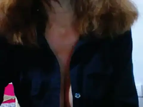 Snapshot of cristal_collins1 chatting on March 1, 2025, 10:10 pm cristal collins1 online show from March 1, 2025, 10:10 pm