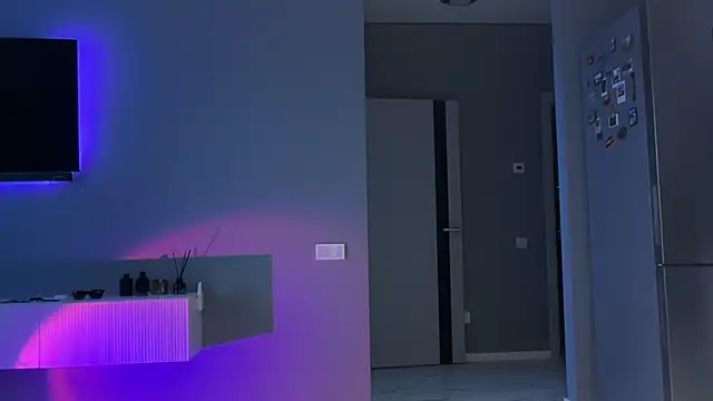 KarlosRichi online show from April 27, 2026, 2:20 am