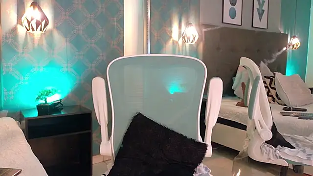 Snapshot of AmbarRoberts_ chatting on February 12, 2026, 2:01 pm AmbarRoberts online show from February 12, 2026, 2:01 pm