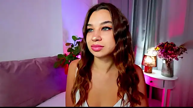 divetagrace online show from November 14, 2025, 10:40 pm