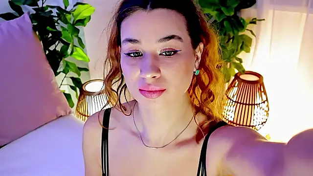 Snapshot of divetagrace chatting on February 28, 2026, 7:37 pm divetagrace online show from February 28, 2026, 7:37 pm