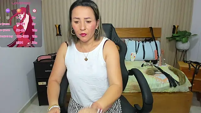 Snapshot of luciana_ballesteros_ chatting on February 11, 2025, 12:37 pm luciana ballesteros online show from February 11, 2025, 12:37 pm