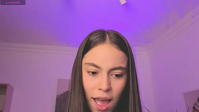 Aleejaa   online show from March 16, 2026, 11:36 am