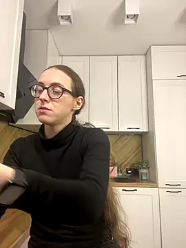 MartiniiSelenna online show from November 4, 2025, 6:45 am