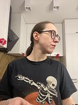 MartiniiSelenna online show from March 23, 2026, 6:50 am